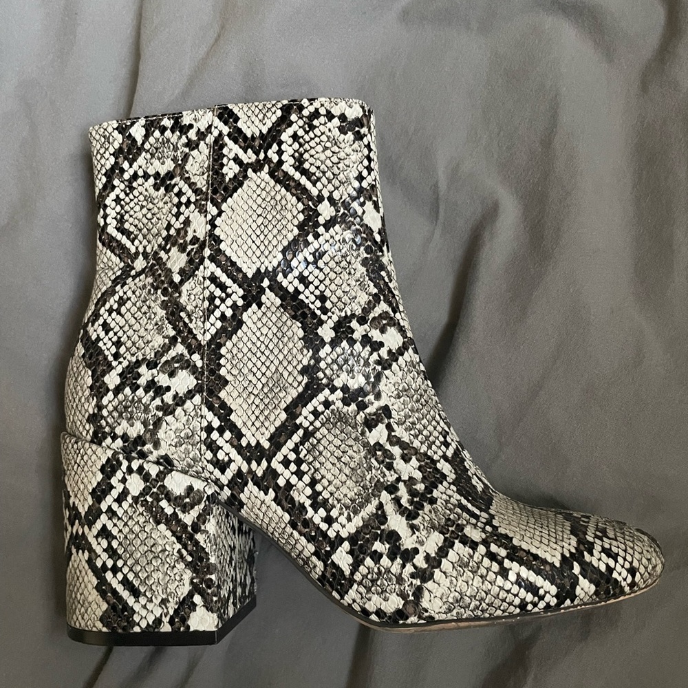 Snake-Print Block Heel Ankle Boots - Black & White
